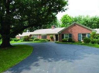 106 Catalpa Ridge Rd, Pittsburgh, PA 15238