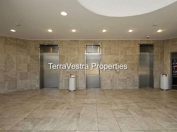 3rd image of 1003 Barclay Towers