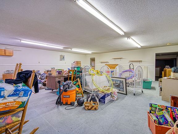 2nd image of 7119 Burnett St