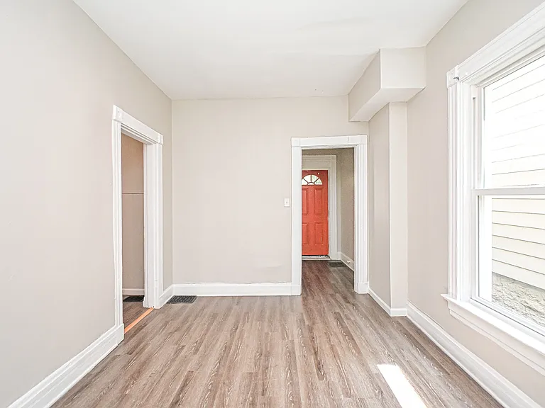 3131 Harvard Ave — Photo 14