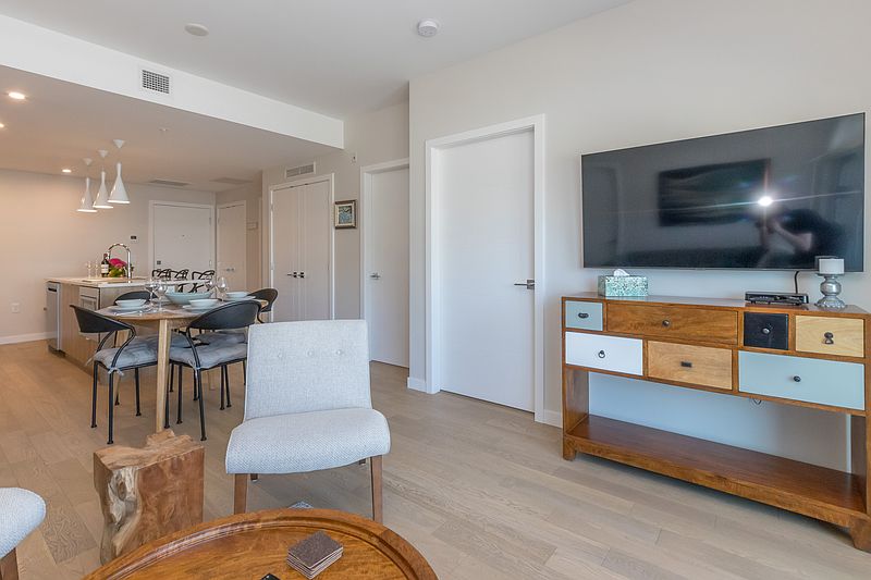 Saanich Apartment for rent - 2 Bedrooms — photo 3