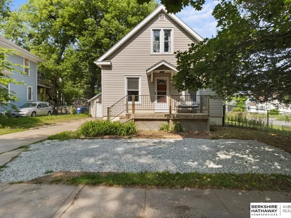 2957 N 51st St, Lincoln, NE 68504