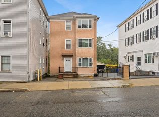 1968 N Main St APT 3, Fall River, MA 02720
