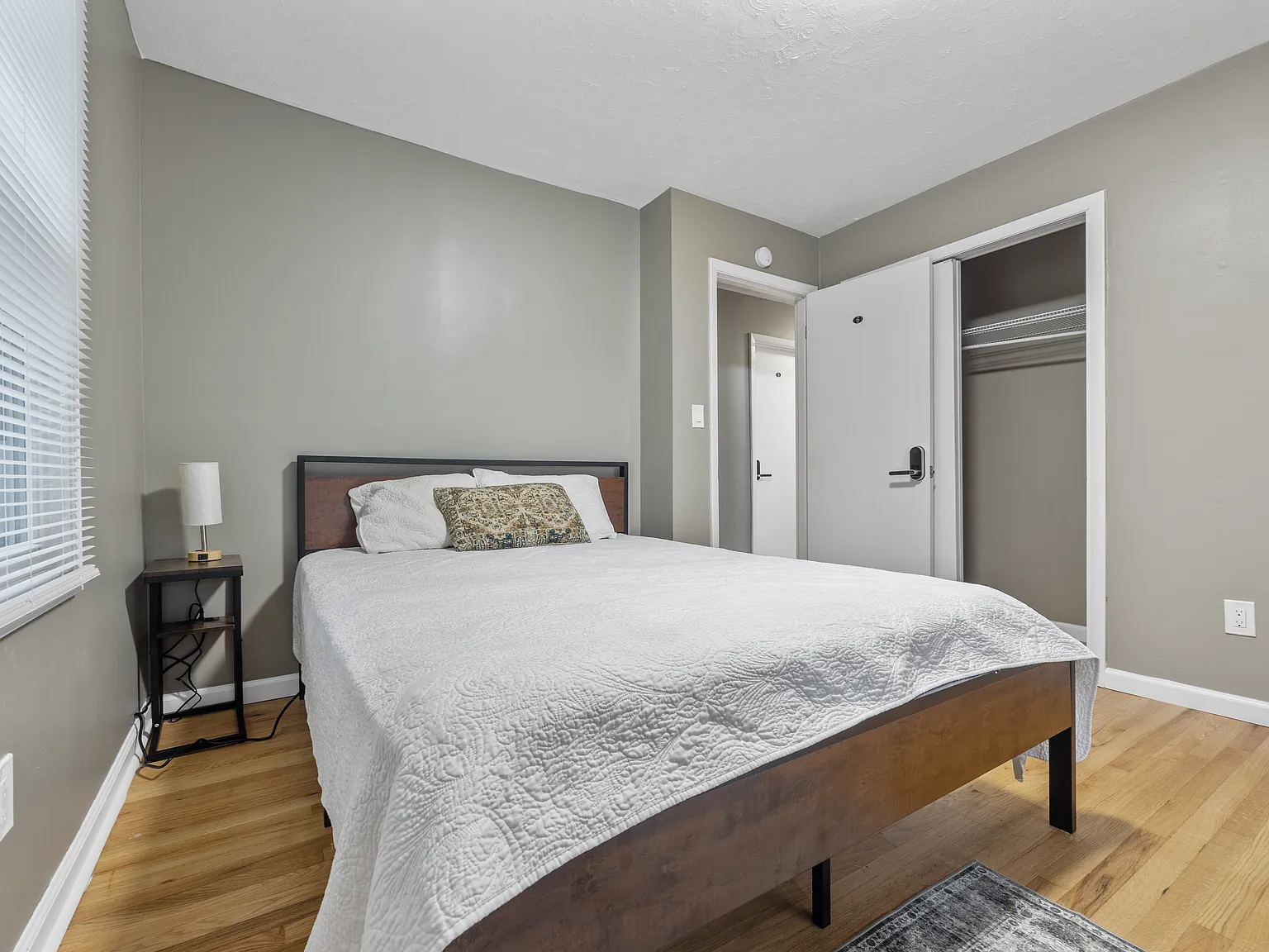 352 Harris Manor Dr SW — Photo 3