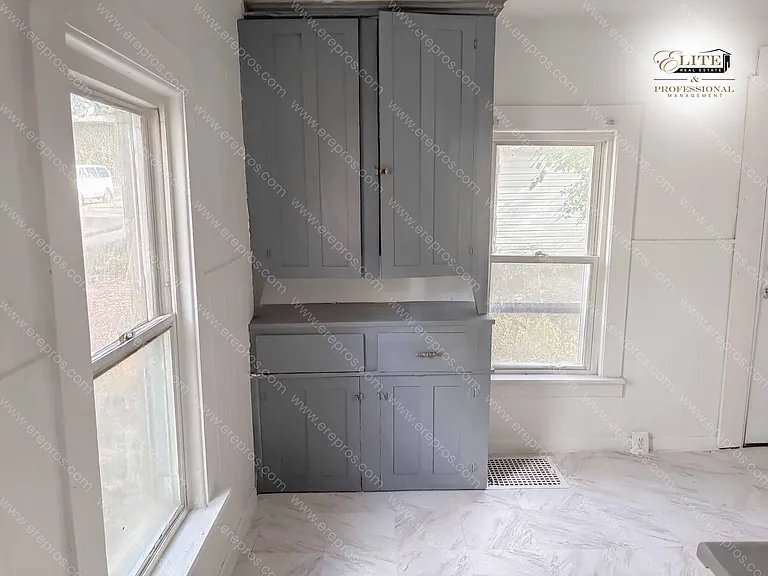 175 Jefferson St — Photo 6