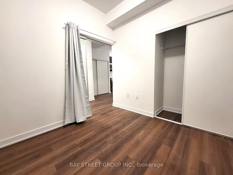 2433 Dufferin St #206 — Photo 19
