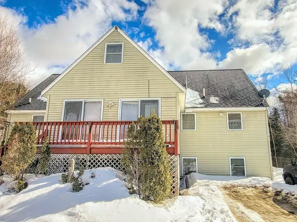 4 Weymouth Lane, Medford, ME 04463