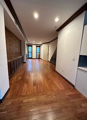 Rented by JB Mac Real Estate Inc. | media 20