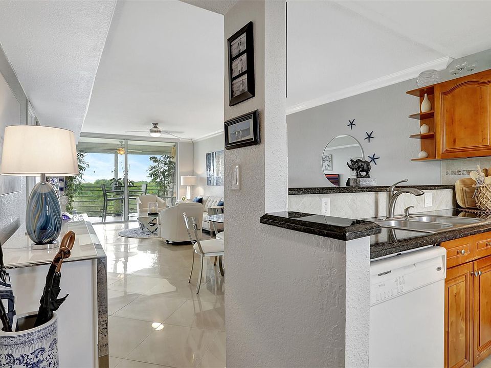 1st image of 575 Oaks Lane #704
