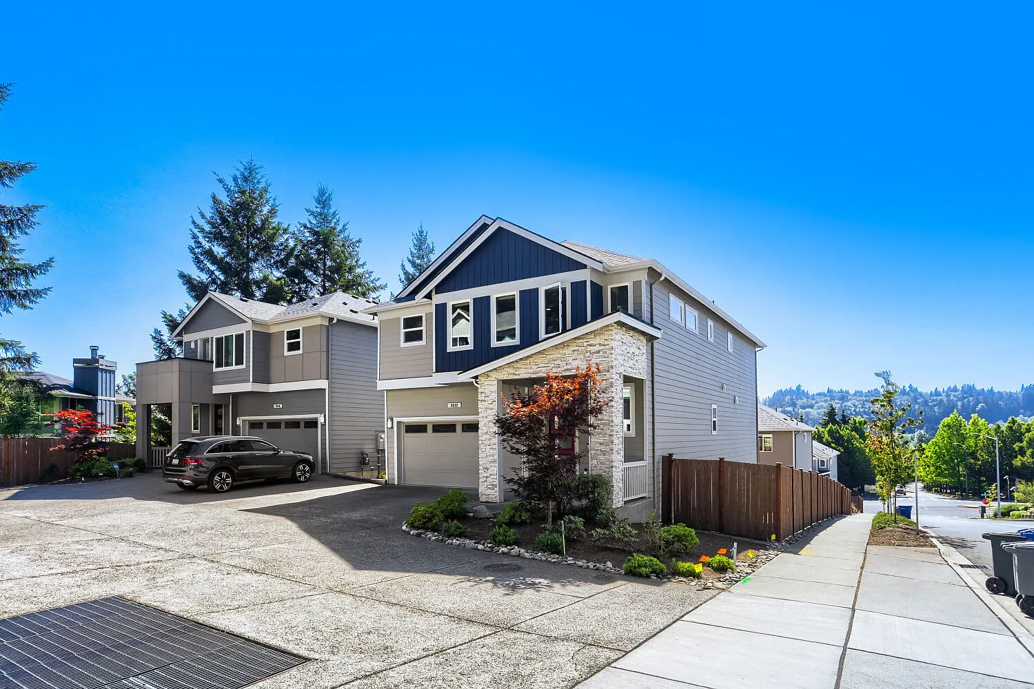 5 bed, 3330 sqft, $4,250 — Photo 3