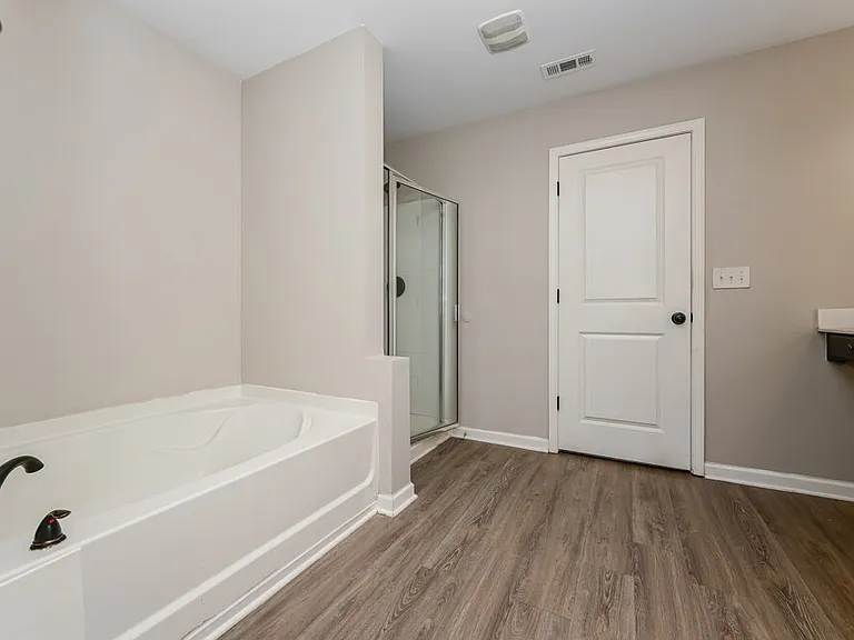 4047 Clay Ct SE — Photo 12