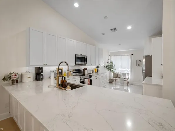 8163 Ibis Cove CIR, NAPLES, FL 34119