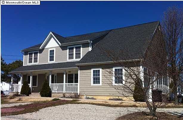 2nd image of 140 Neptune Dr