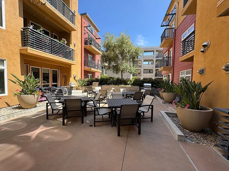 4050 Glencoe Ave #221 — Photo 3
