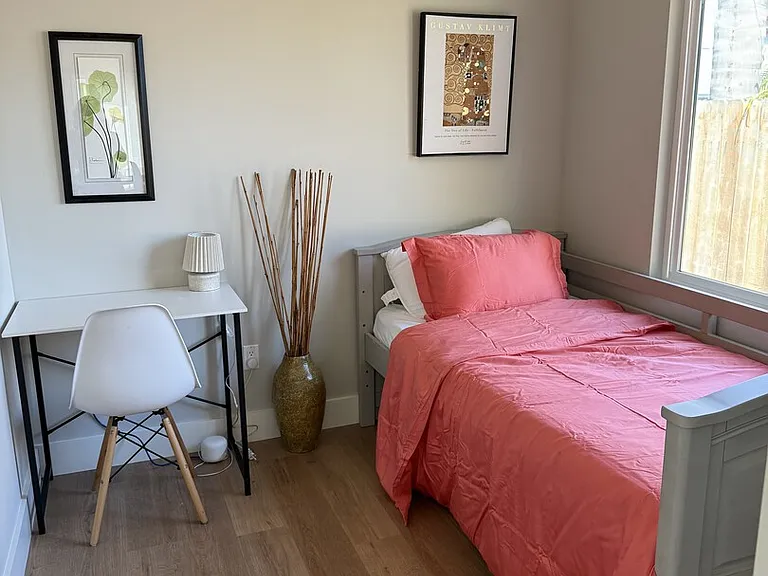 Abernathy Dr — Photo 13