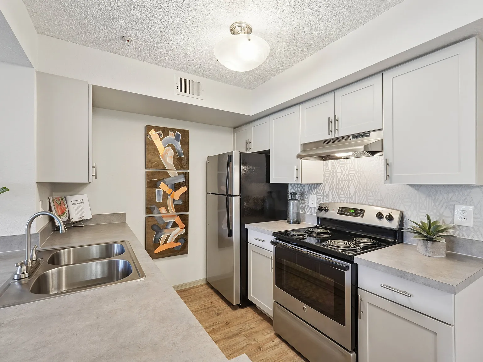 Alvista Sterling Palms — Photo 3