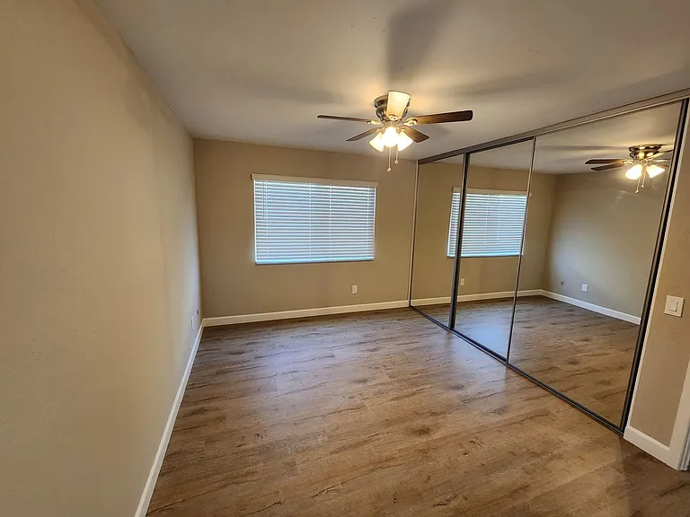 9041 Dewsbury Ave — Photo 14