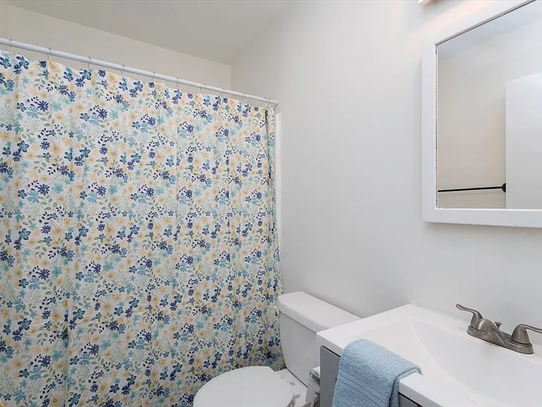 129A Manor Ave — Photo 10