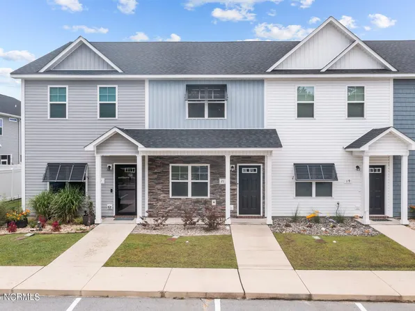 21 Catalina Circle, Swansboro, NC 28584