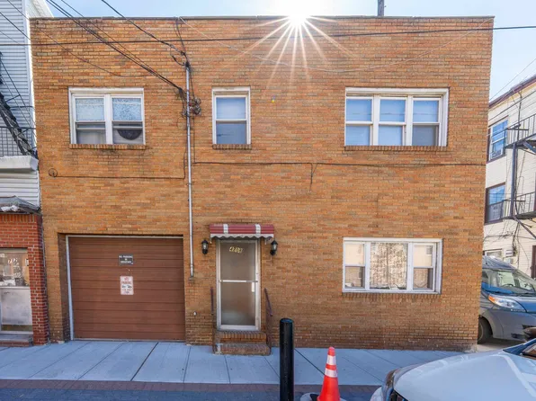 4708 Hudson Avenue image 1 of 6