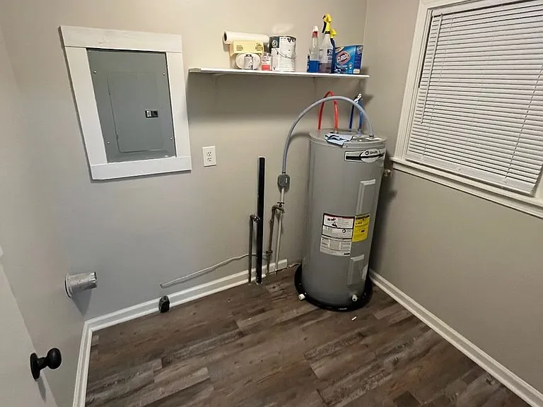 407 Pecan Ave — Photo 12