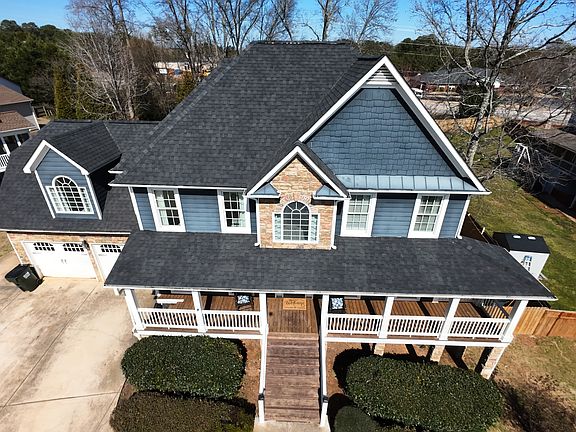 2nd image of 38 W Chestnut Way