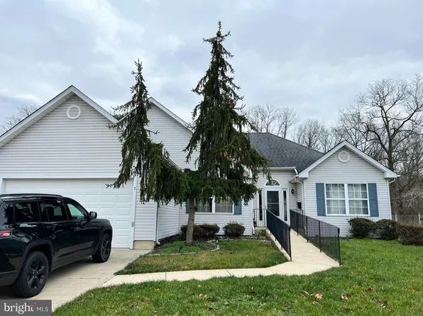 7 Whitby Ct, Lumberton, NJ 08048