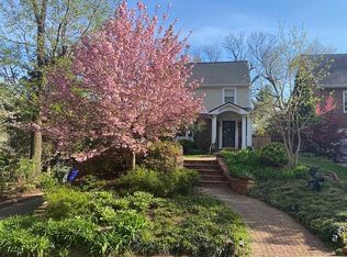 4404 17th St N, Arlington, VA 22207