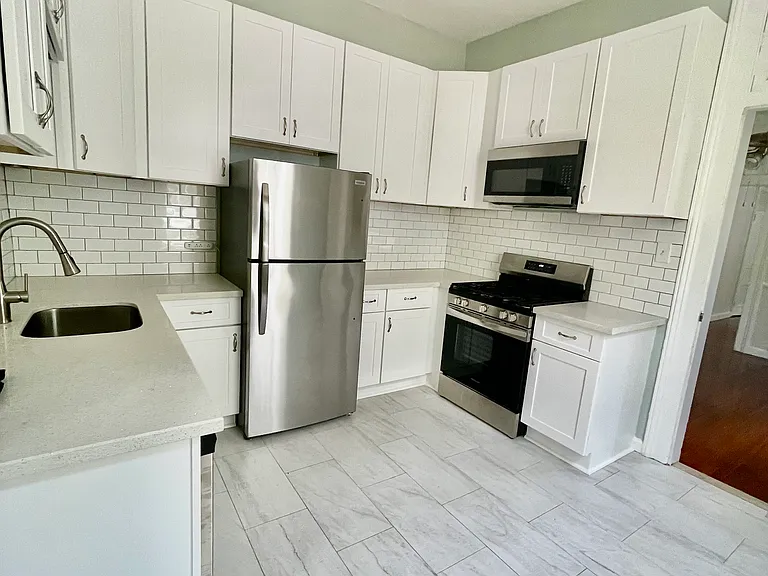 4811 Camp St — Photo 10