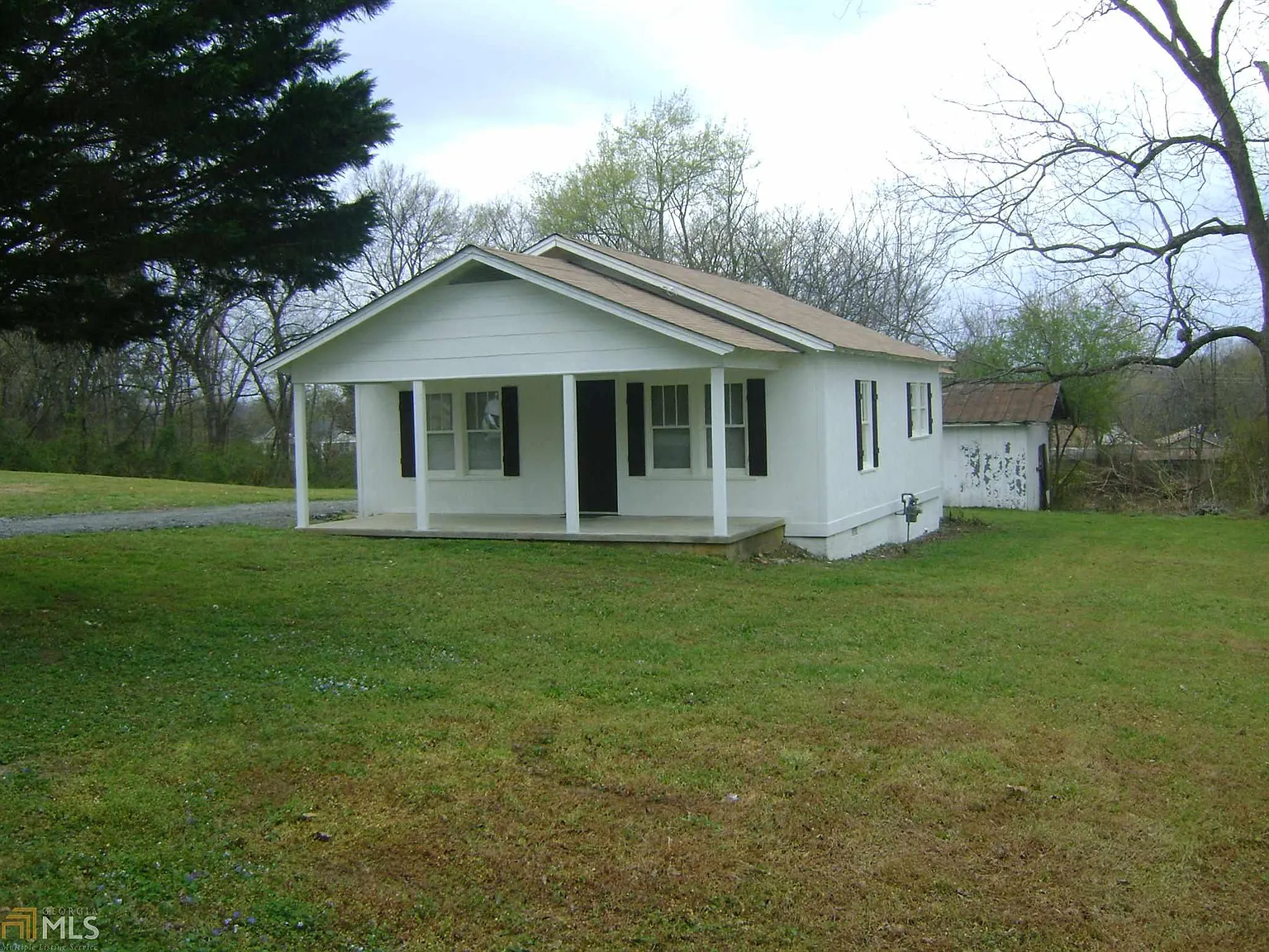 825 Wilson St photo 1