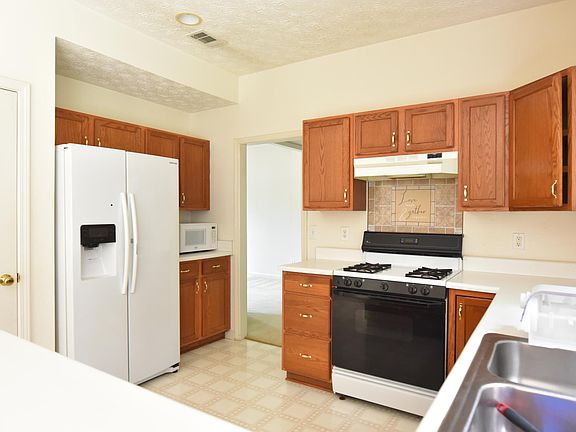 5th image of 1999 Riverlanding Cir