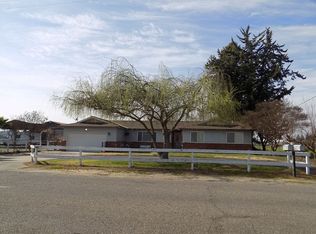 4407 Mountain View Rd, Hughson, CA 95326