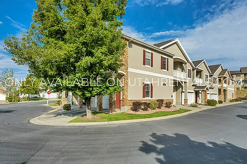 1028 Canyon Vista Rd #3 Photo 1