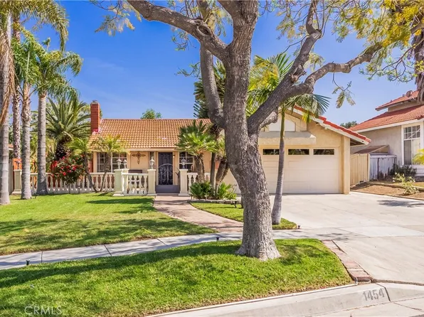 1454 Woodway Ct, Corona, CA 92879