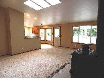 3rd image of 7211 Englewood Dr SE