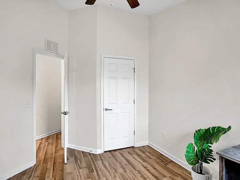 13255 Stone Pond Dr — Photo 17