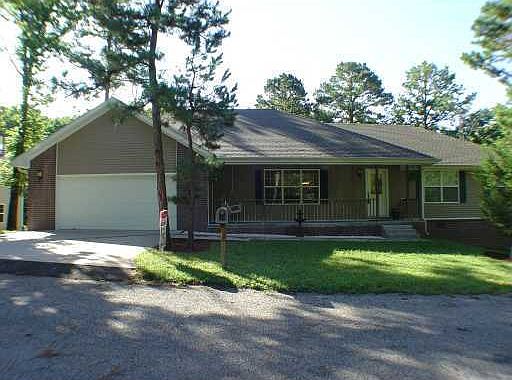 1st image of 13 Buckden Ln