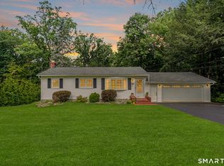 12 Cedarwood Lane, Shelton, CT 06484