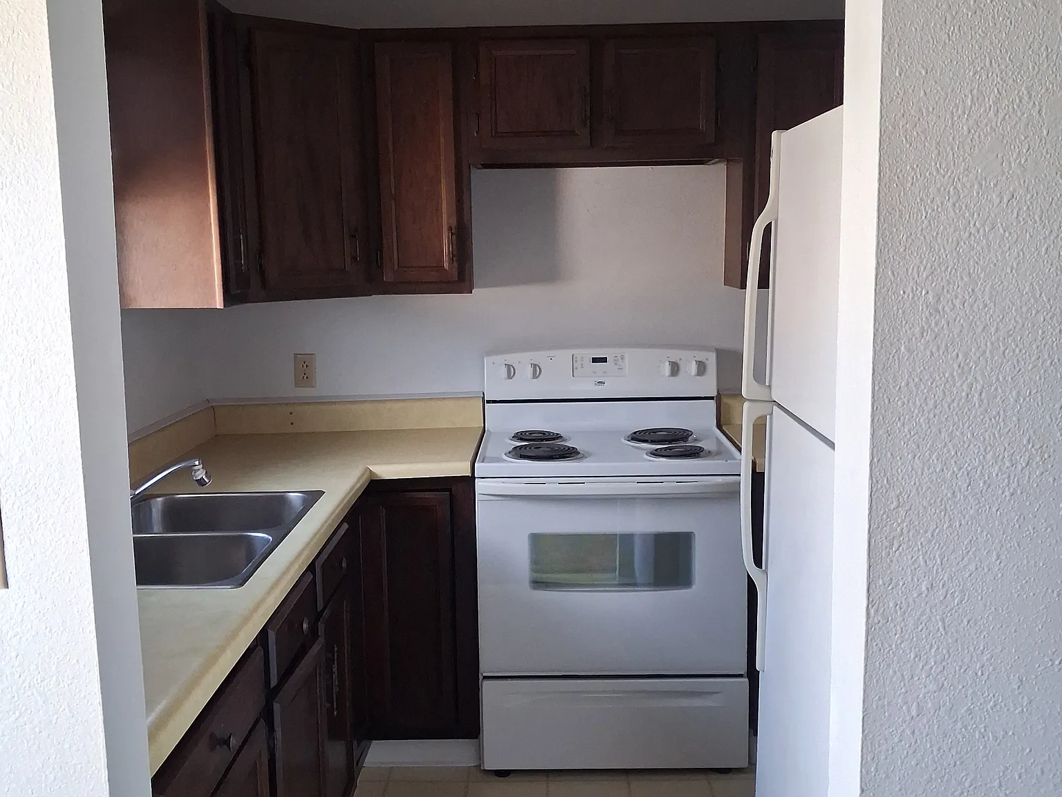 912A 5th St SW, Sidney — Photo 2