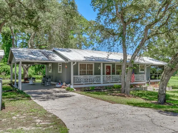 111 California St, Carrabelle, FL 32322