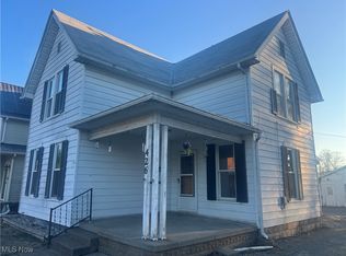 426 N 8th St, Coshocton, OH 43812