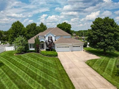 4501 NW Bittersweet Ln, Blue Springs, MO, 64015