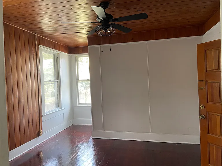 616 W Azeele St #3 — Photo 3
