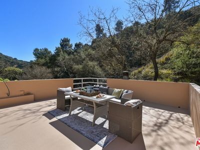 10446 Quito Ln, Los Angeles, CA, 90077