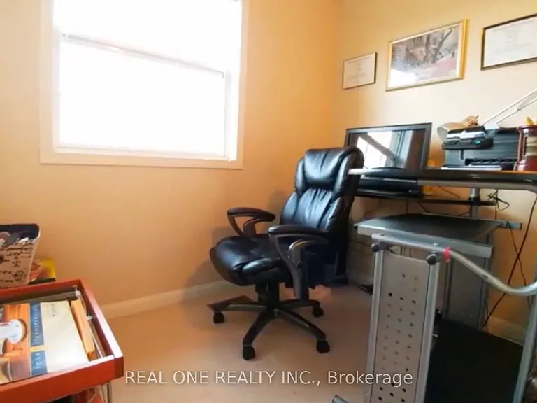 667 Bennett Blvd — Photo 15