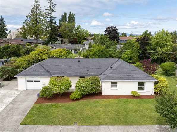 211 Belmont Terrace, Mount Vernon, WA 98274