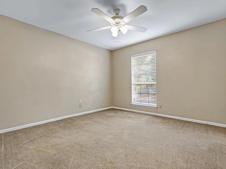 1118 Berkeley St — Photo 14