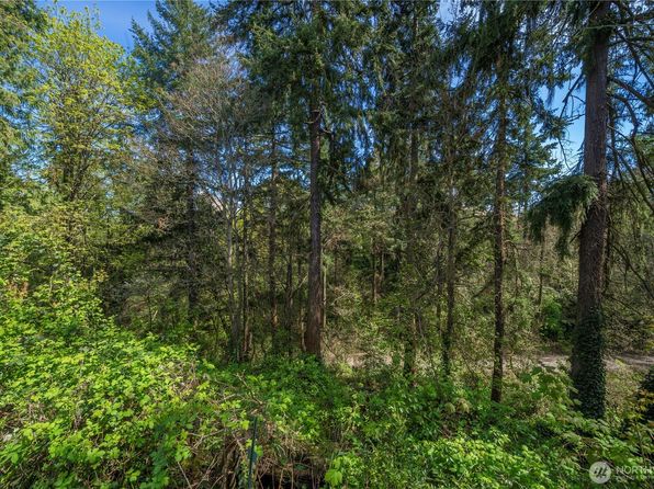 2640 Walnut Avenue SW, Seattle, WA 98116