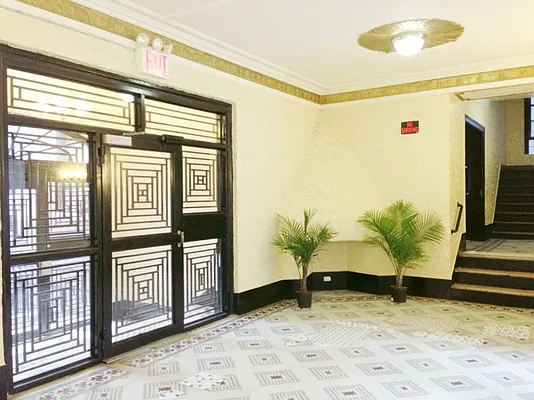 Rented by Bohemia Realty Group | media 28