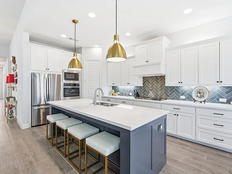704 Pony Foot Dr — Photo 11